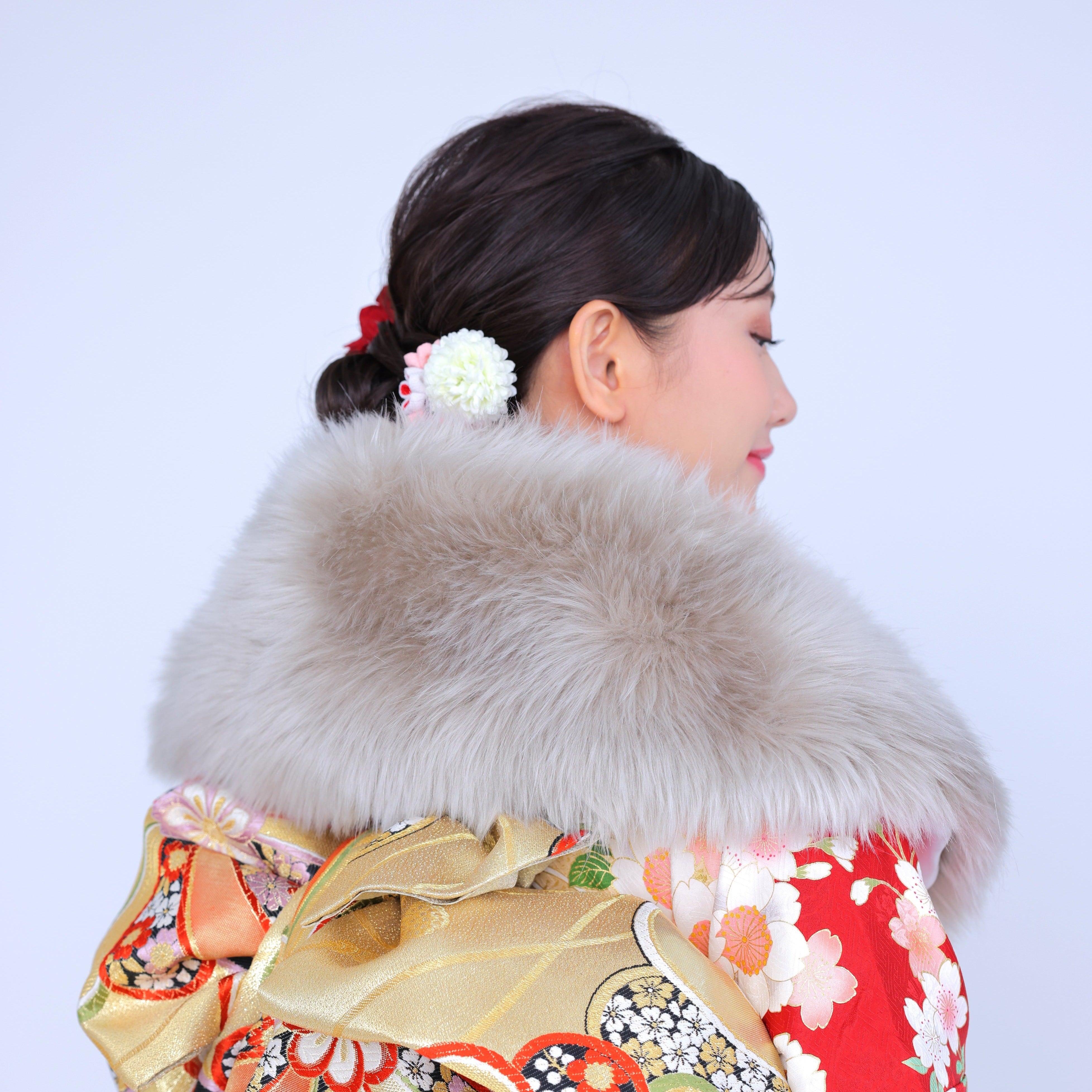 Eco fur shawl in beige